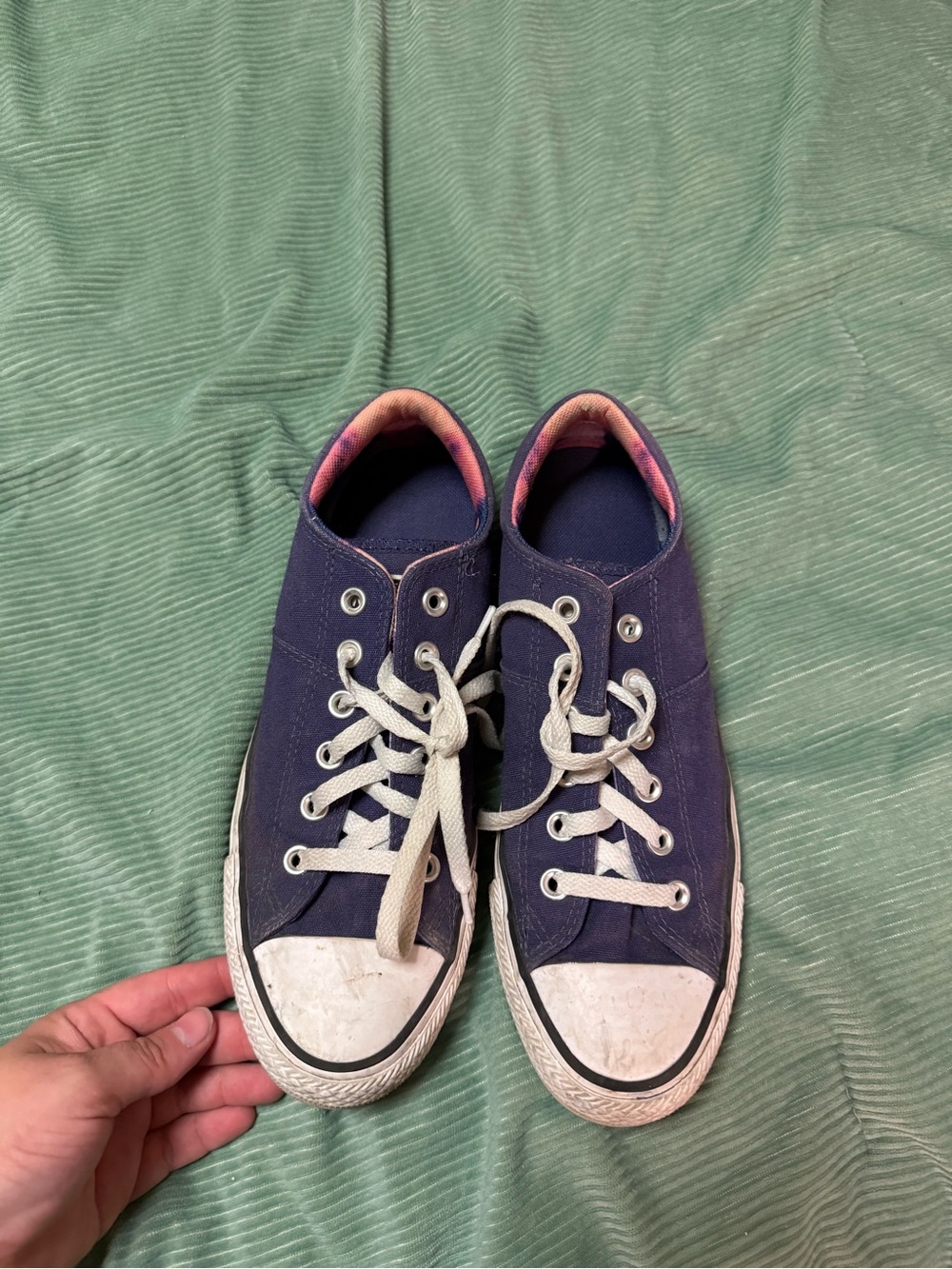 Classic Low-Top Navy Canvas Sneakers with Pink Accent